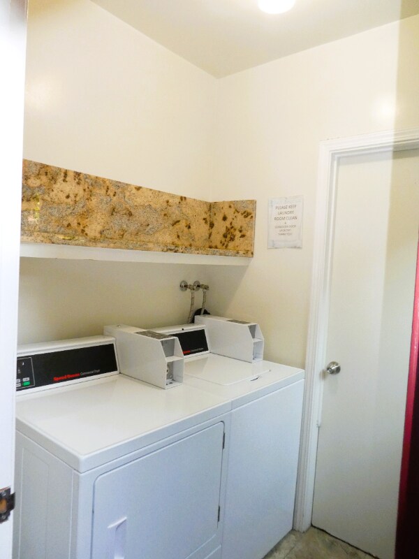 Building Photo - 3143 Neal Ave