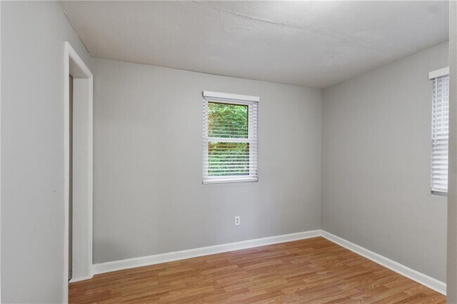 Building Photo - 562 Patillo Rd