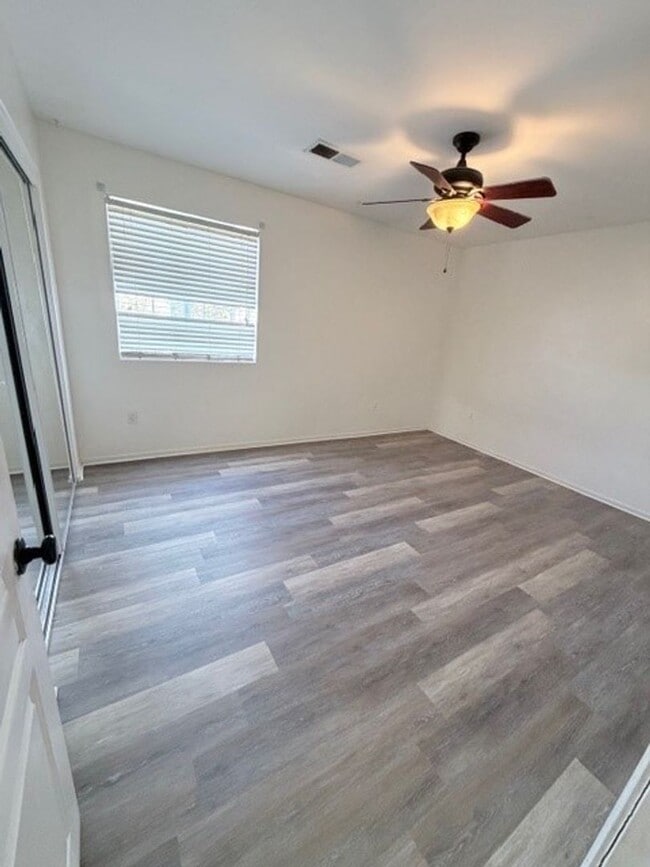 Building Photo - 11515 Presidential Rd