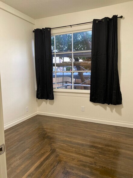 Building Photo - 639 16th St