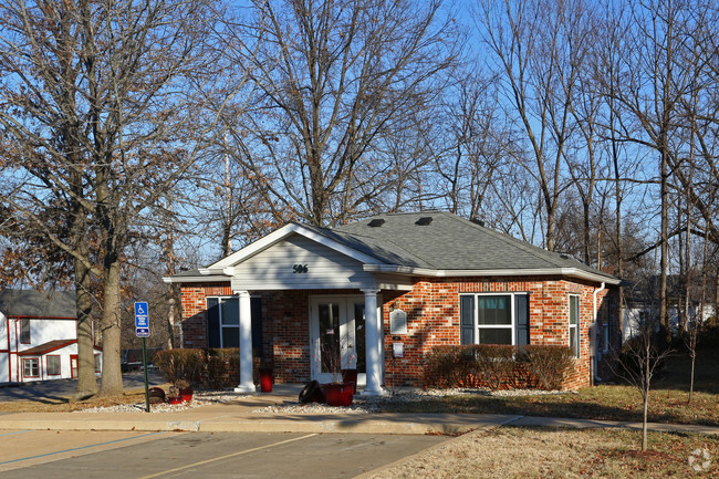 Building Photo - Festus Gardens