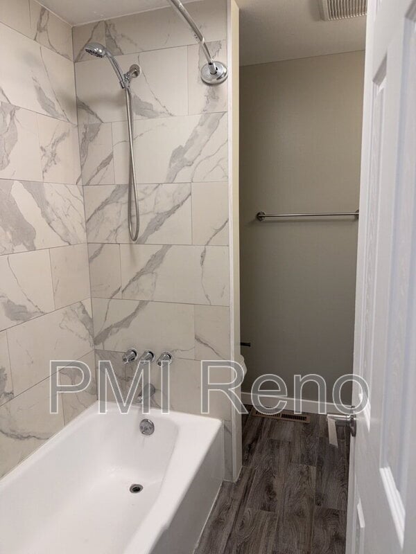 Building Photo - 1405 Terrace Dr