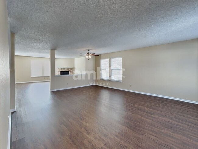 Building Photo - 12897 E 131st St