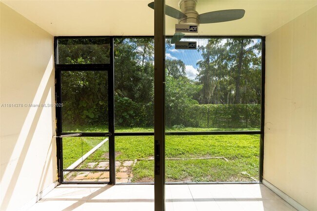 Building Photo - 7900 S Colony Cir