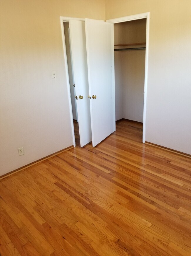 Building Photo - 1465 Homestead Rd