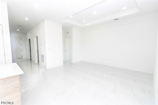 Building Photo - 731 Bering Ave S