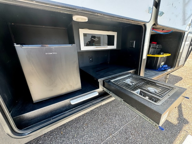 Building Photo - 1716 Sunbeam Lake Dr