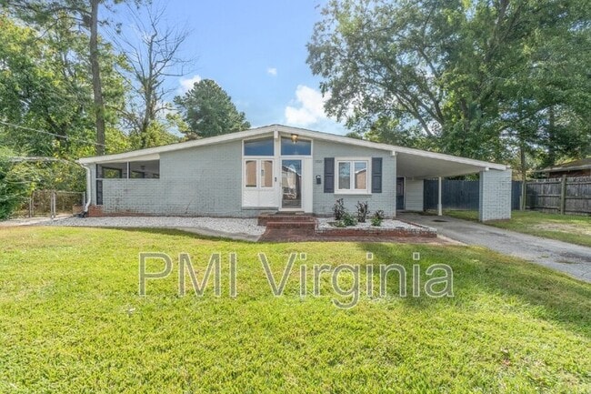 Primary Photo - 1021 Mineola Dr