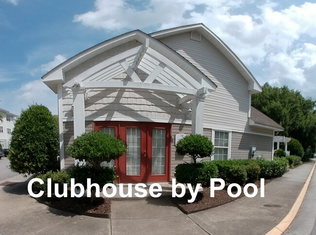 Building Photo - 908 Southmoor Dr