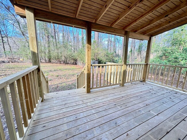 Building Photo - 3 Bed, 2 Bath Home in Ruston