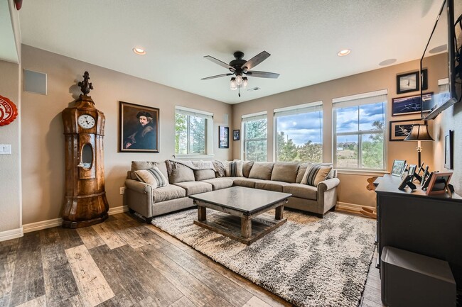 Building Photo - Luxury Living with Front Range Views, Hot ...