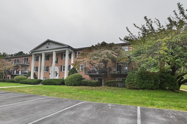Building Photo - 2109 Cedar Run Dr