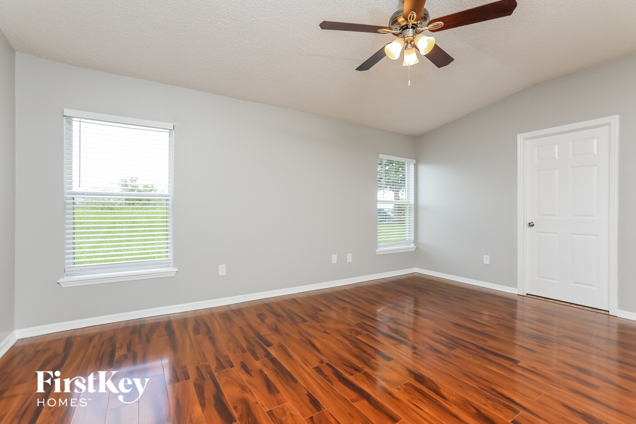 Building Photo - 1739 Crowned Ave