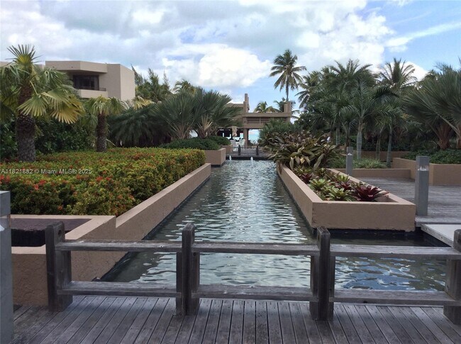 Building Photo - 201 Crandon Blvd