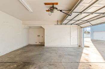 Building Photo - 1344 Park Ln