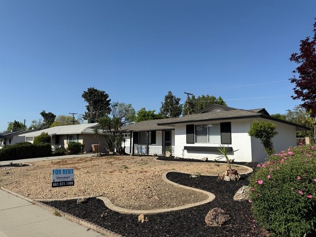 Primary Photo - Charming 2-Bedroom, 2-Bathroom Home in 55 ...