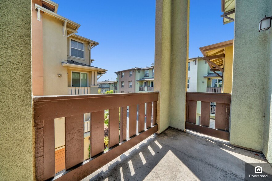 Building Photo - 955 Pavilion Loop