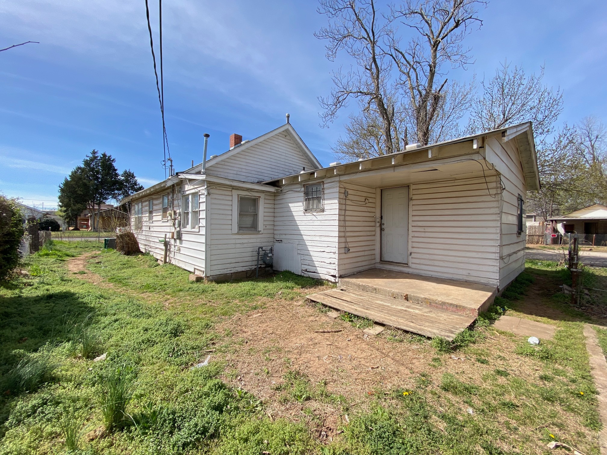 Building Photo - 1345 SW 27th St