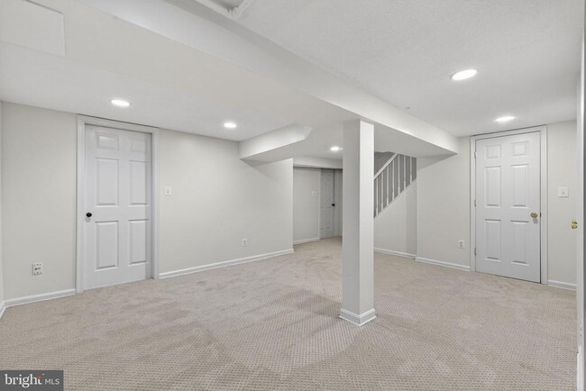 Building Photo - 3004 Marshall St