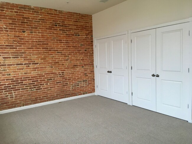 Building Photo - 1701 N Calvert St