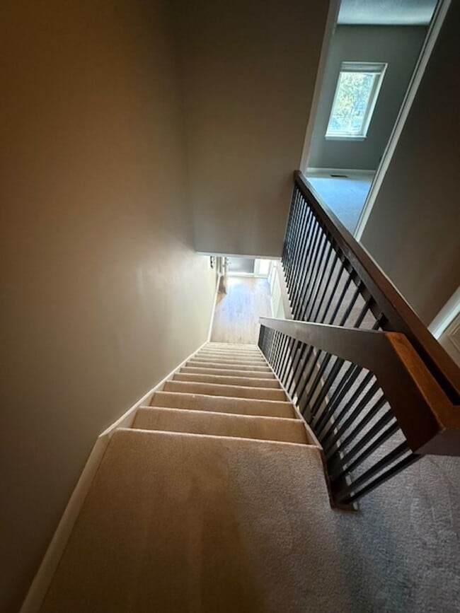 Building Photo - 2 Bedroom / 2 Bathroom @ Surf Court