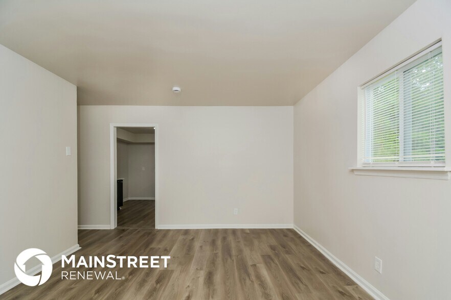 Building Photo - 213 Torain St