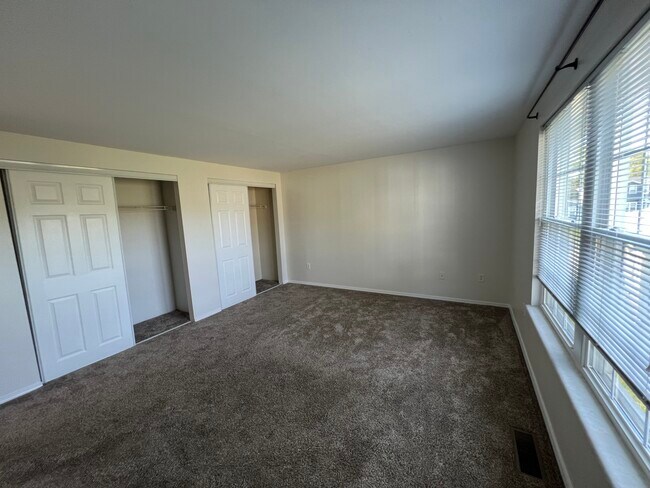 Building Photo - 8265 Rollinghitch Ct