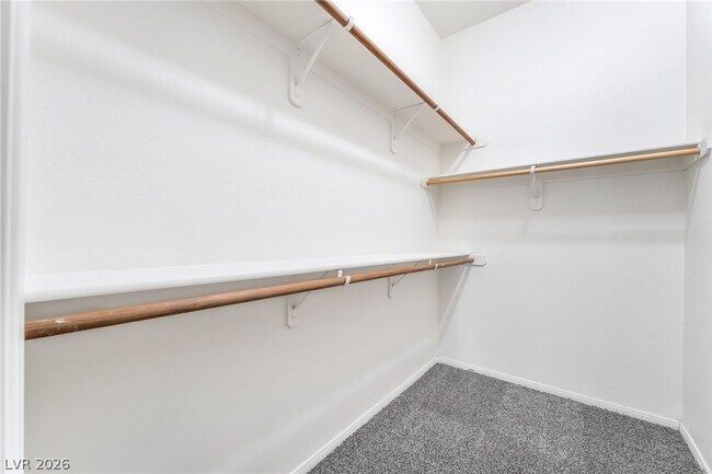 Building Photo - 2305 W Horizon Ridge Pkwy