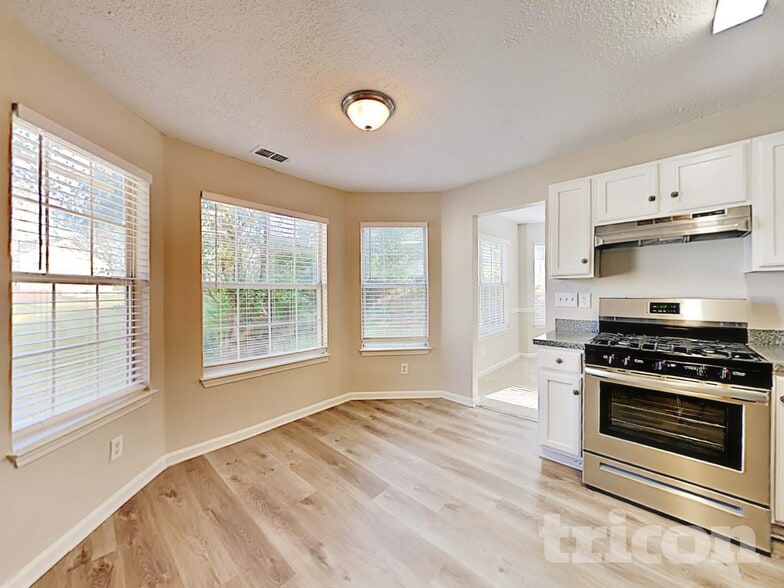 Building Photo - 842 Asbury Trail