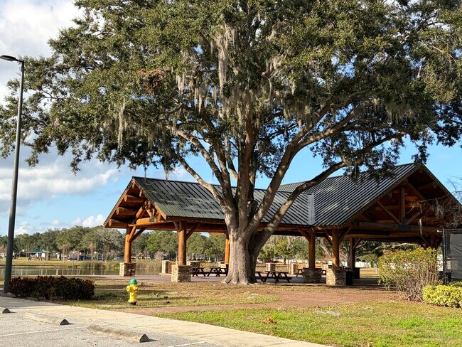 Building Photo - 600 Northern Way