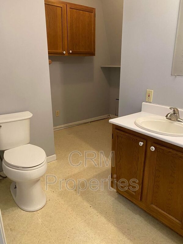 Building Photo - 522 Naphew Ln