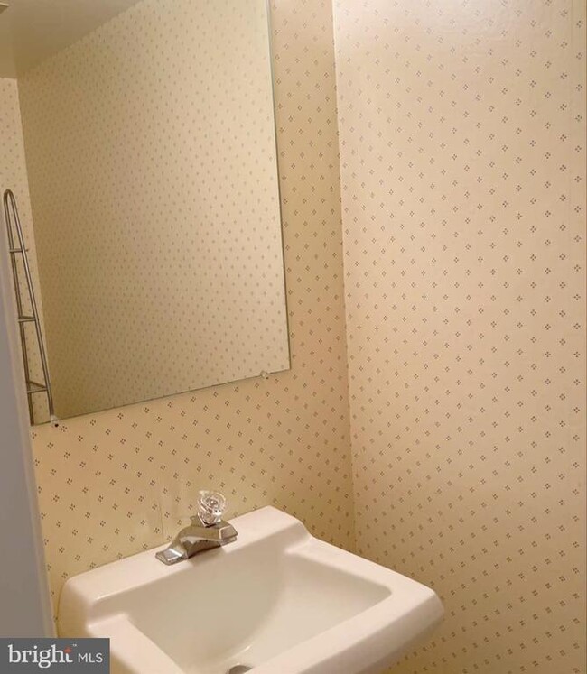 Building Photo - 3274 Applegate Ct