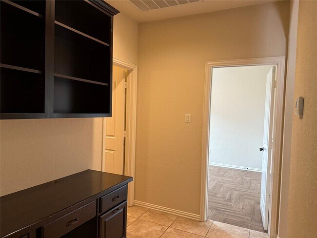 Building Photo - 9419 Hawks Harbor Ct
