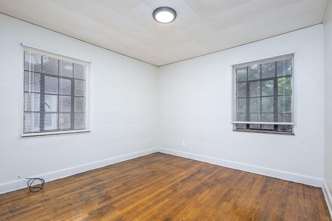 Building Photo - 16556 Ardmore St
