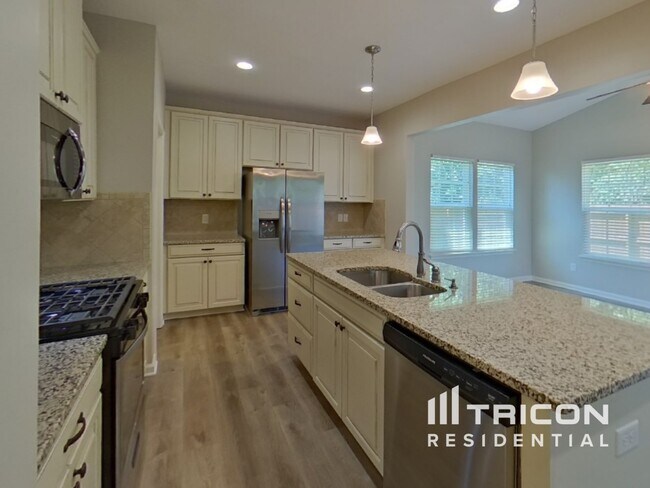 Building Photo - 20 Cane Hill Dr
