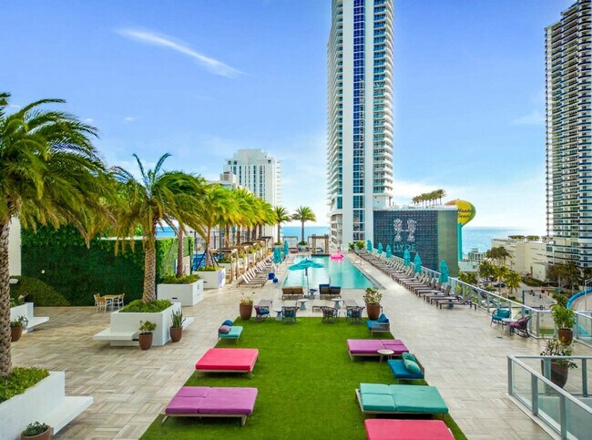 Building Photo - 4010 S Ocean Dr