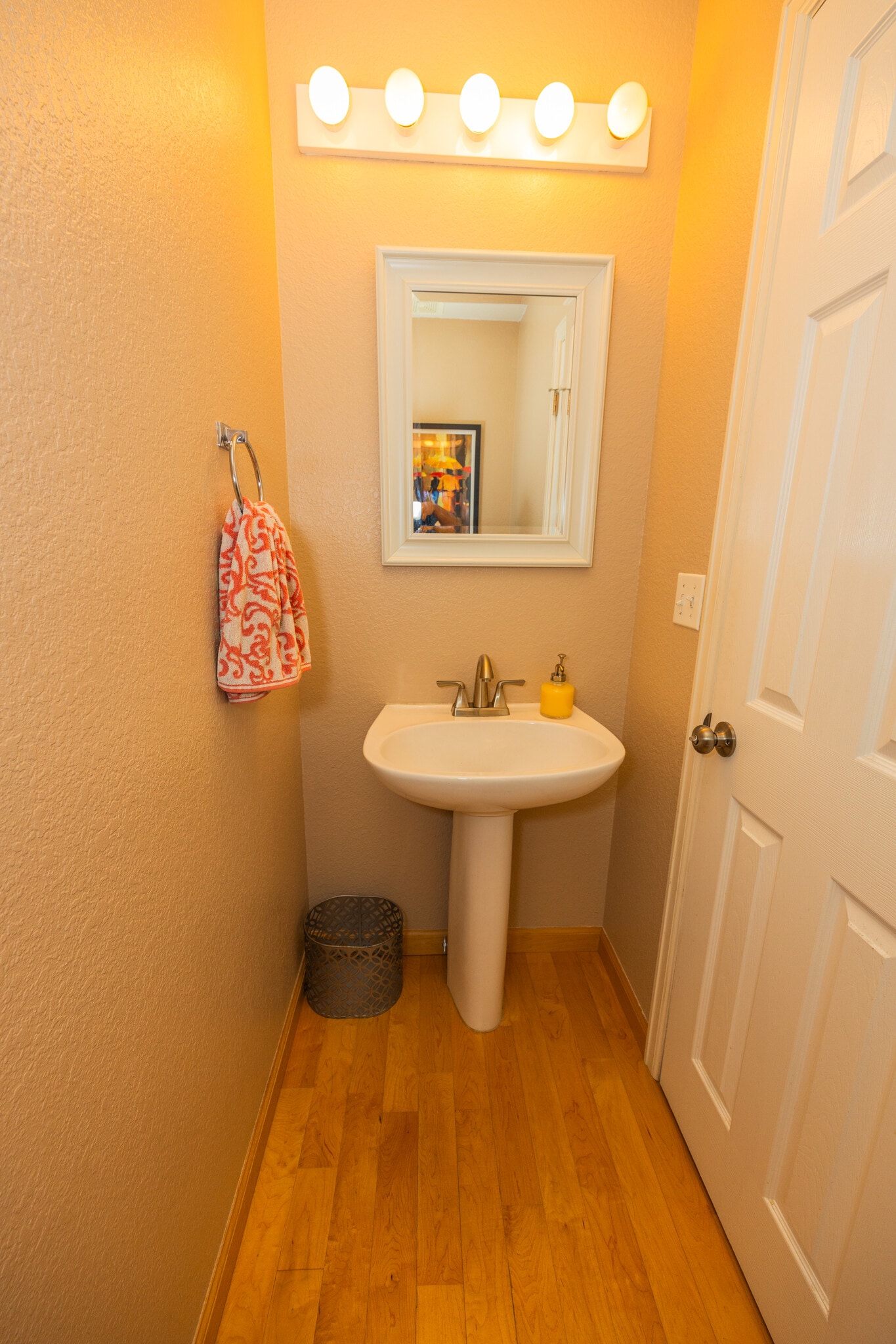 Downstairs Bath 2 - 6270 Everett Ct