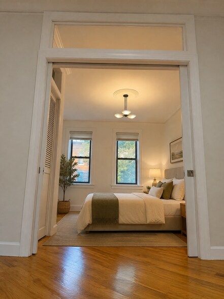 Building Photo - 389 Woodlawn Ave