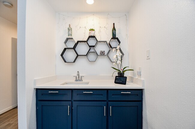 Building Photo - 2626 Bering Dr