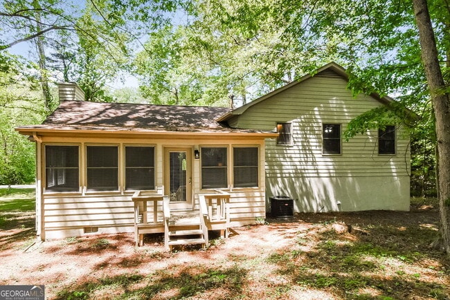 Building Photo - 2984 Leasa Ct