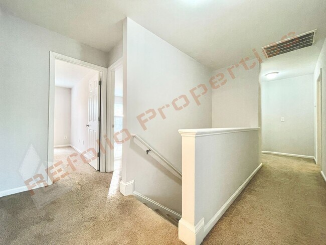 Building Photo - 112 Taylors Creek Ct