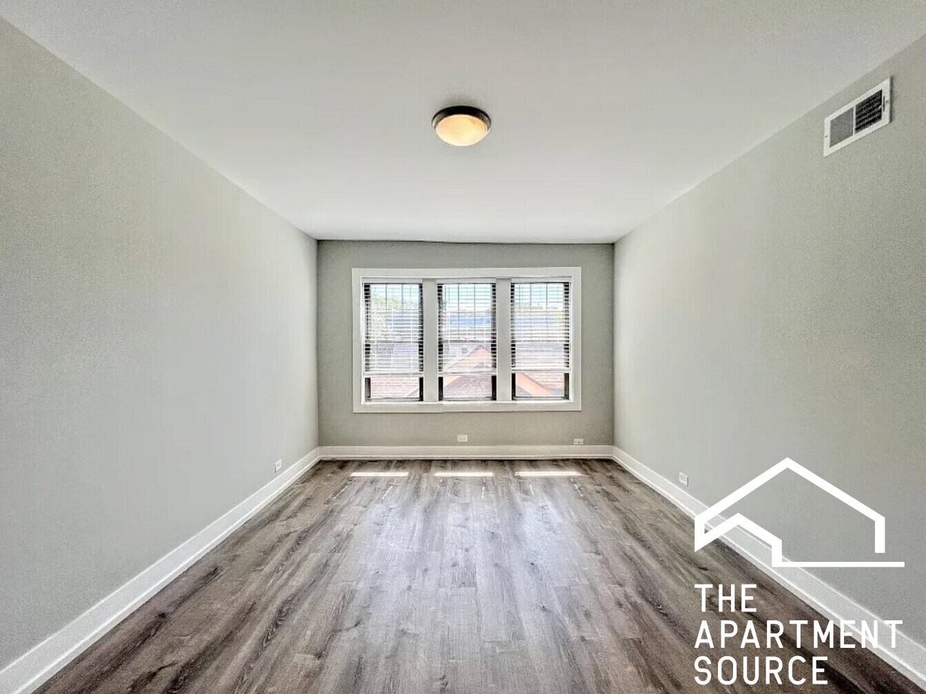 Building Photo - 1124 Maple Ave