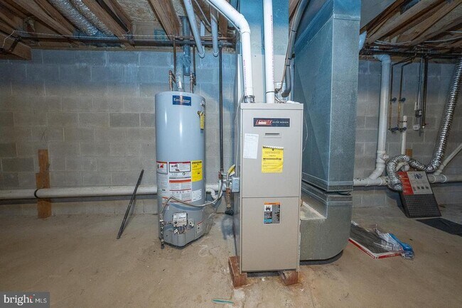 Building Photo - 60 N 46th St