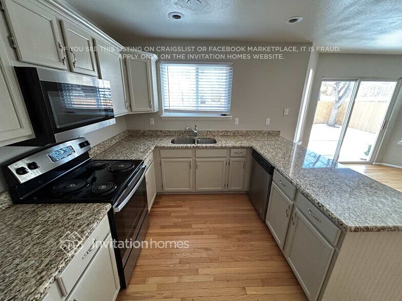 Building Photo - 5618 S Ireland St