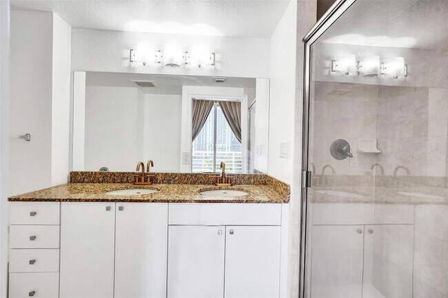 Building Photo - 1830 Radius Dr