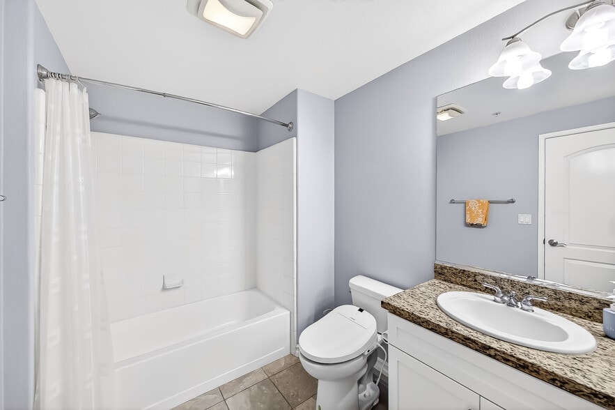 Building Photo - 629 Traction Ave