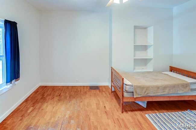 Building Photo - 126 S Meridian Rd