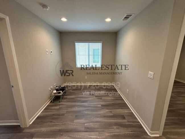 Building Photo - 12843 Greenstone Way