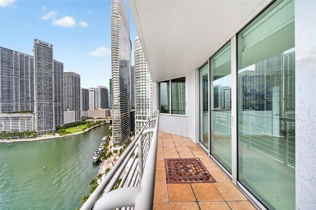 Building Photo - 325 S Biscayne Blvd