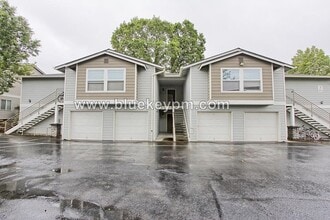 Building Photo - 1 Bed, 1 Bath Condo in Bethany Village with Common Area Pool